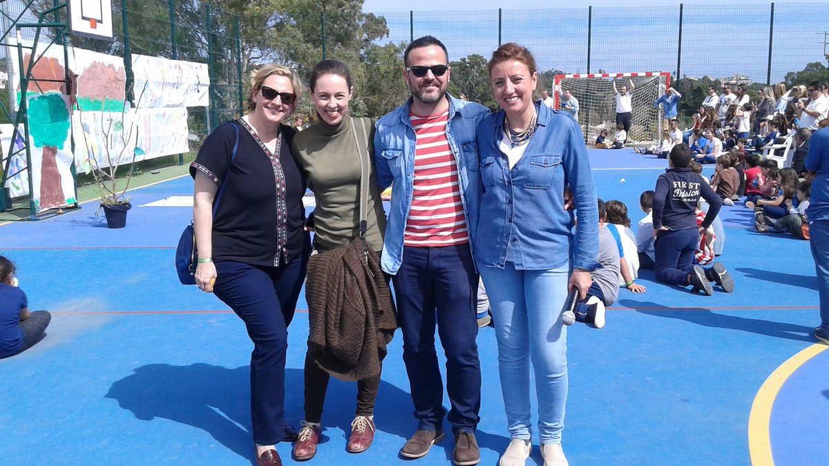 CEchamendi's tweet photo. Gracias a Beatriz (@colebocanegra) y Lola y Alejandro (@Foovy_FV) por vuestra presencia en la fiesta https://t.co/u8Q3gFdm4i