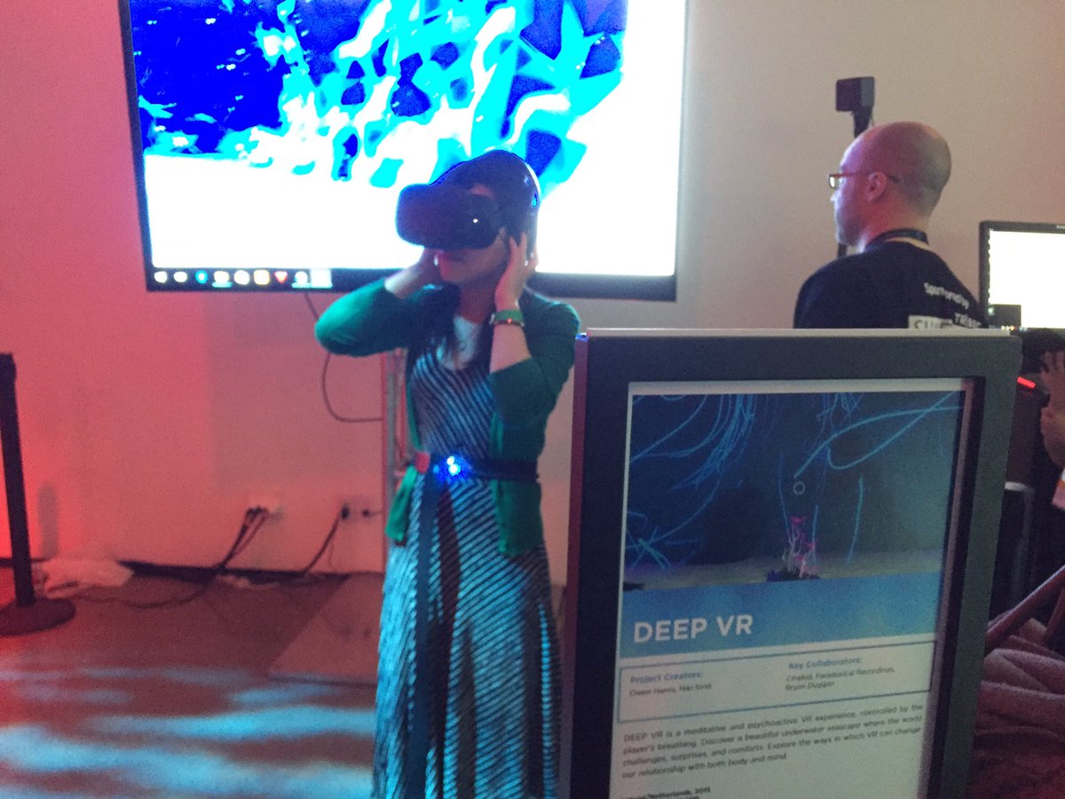 mikezmochizuki's tweet photo. #DeepVR on the HTC Vive at @Tribeca #VR https://t.co/t6S0a1u8pm