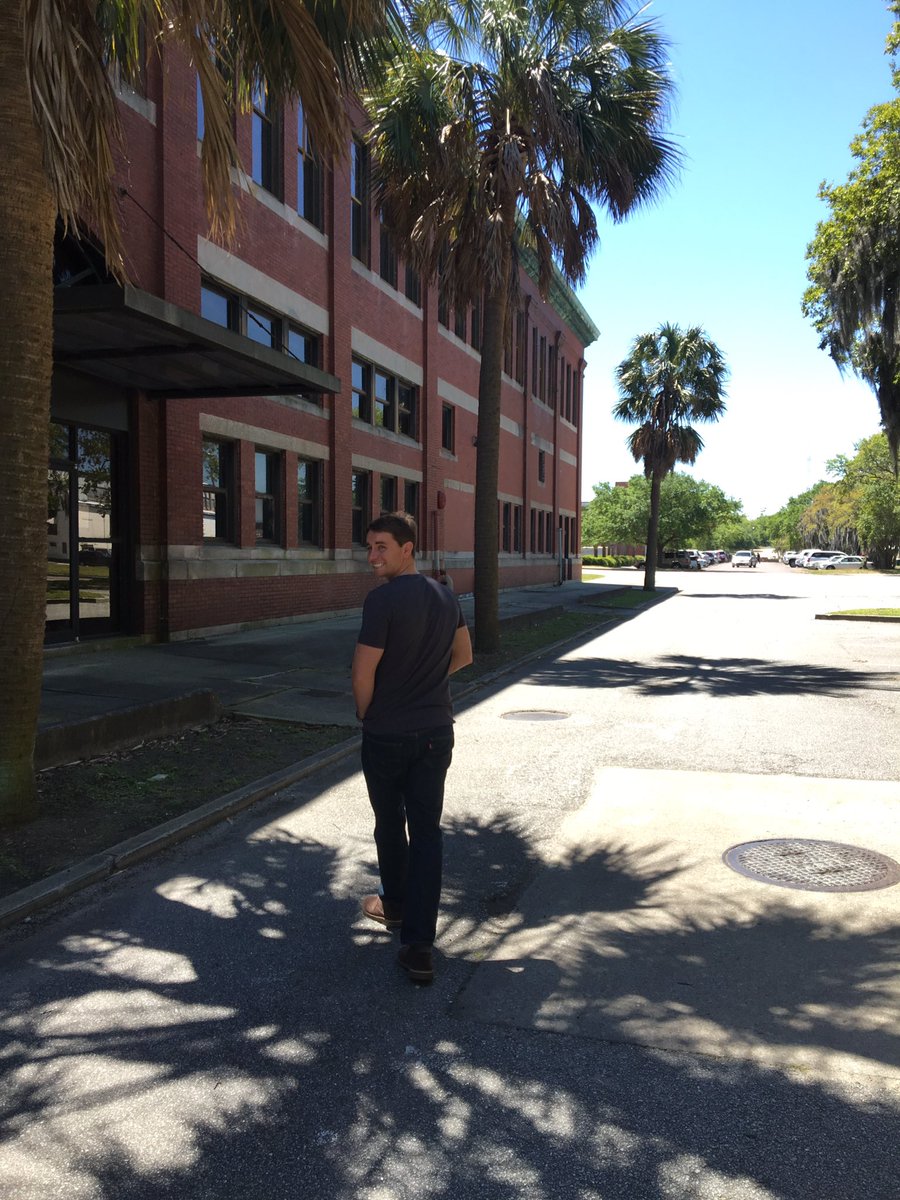 SemkenRealty's tweet photo. Wandered around downtown Charleston today!! #touristbutnotreally #bornincharleston https://t.co/AqqBSe9FOZ