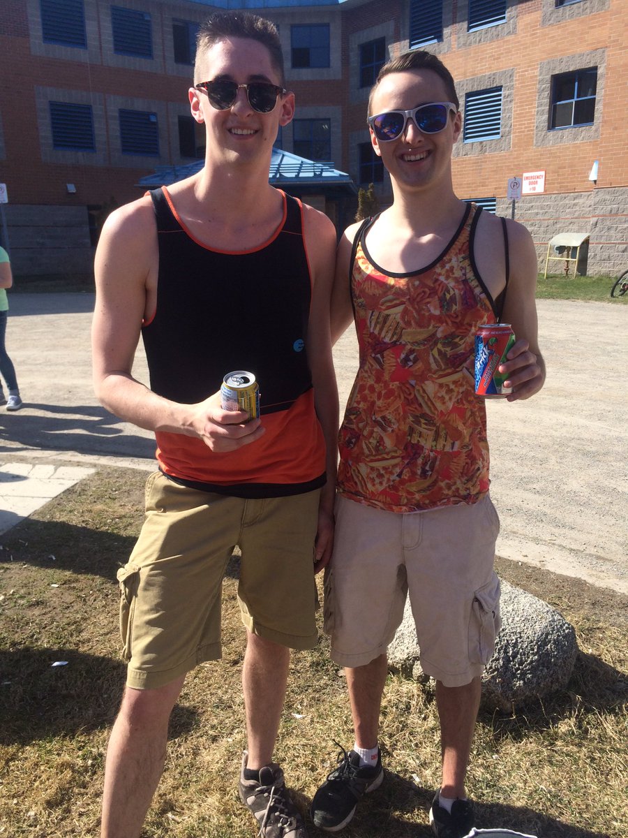 RayLawsonHall's tweet photo. Another great year here at @RayLawsonHall! Hope you all enjoyed the BBQ! @SaultCollege #RayLife #SaultCollege https://t.co/LYHnFgU7pO