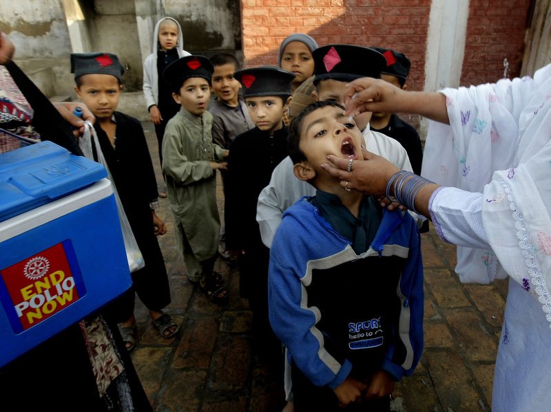 EndPolioNow's tweet photo. The "largest &amp; fastest globally synchronized switch ever," begins today. Via @NPR: https://t.co/CrbeHMtTvk #endpolio https://t.co/PCBzJBteT6