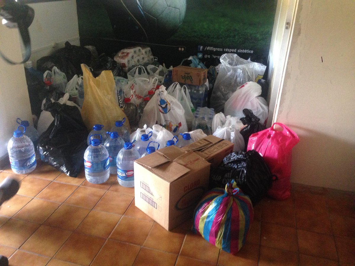 BarcelonaSC's tweet photo. Recuerda que puedes hacer tus donaciones en oficinas de Socios del #MonumentalBP (hasta las 6pm) #FuerzaEcuador https://t.co/DtPbxtRzHp