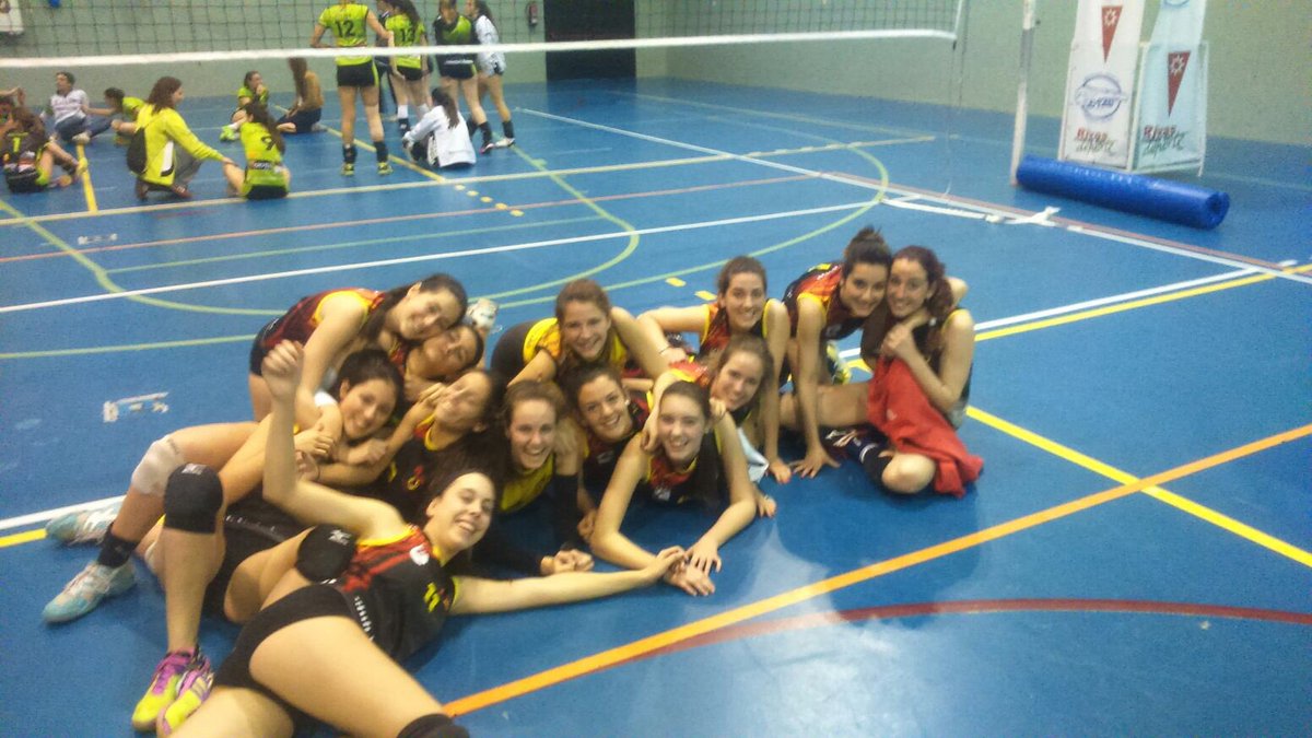 voleysanse's tweet photo. ๐๐ฐ๐El #juvAcvs despide la temporada lรญder de 2a,aquรญ el emotivo๐de su capi @ManzanaresMarta https://t.co/wsvysvwkX8 https://t.co/7YWMrWHXwa