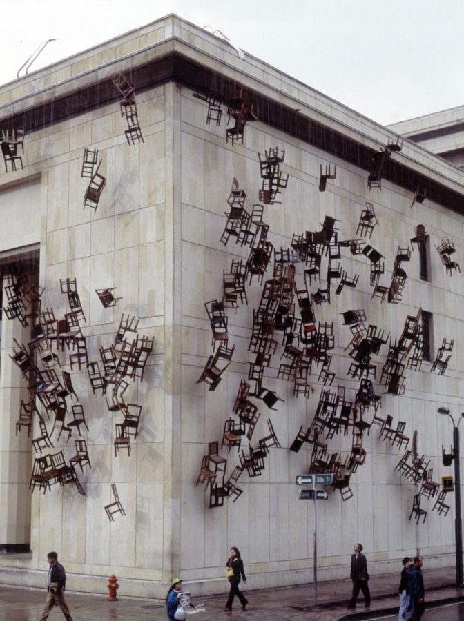 CulturAlyBlog's tweet photo. #ArtTalk w/ Colombia sculptor Doris Salcedo at @PAMM next Saturday. Feel the pain and loss in her work. https://t.co/58nLkxEiRv