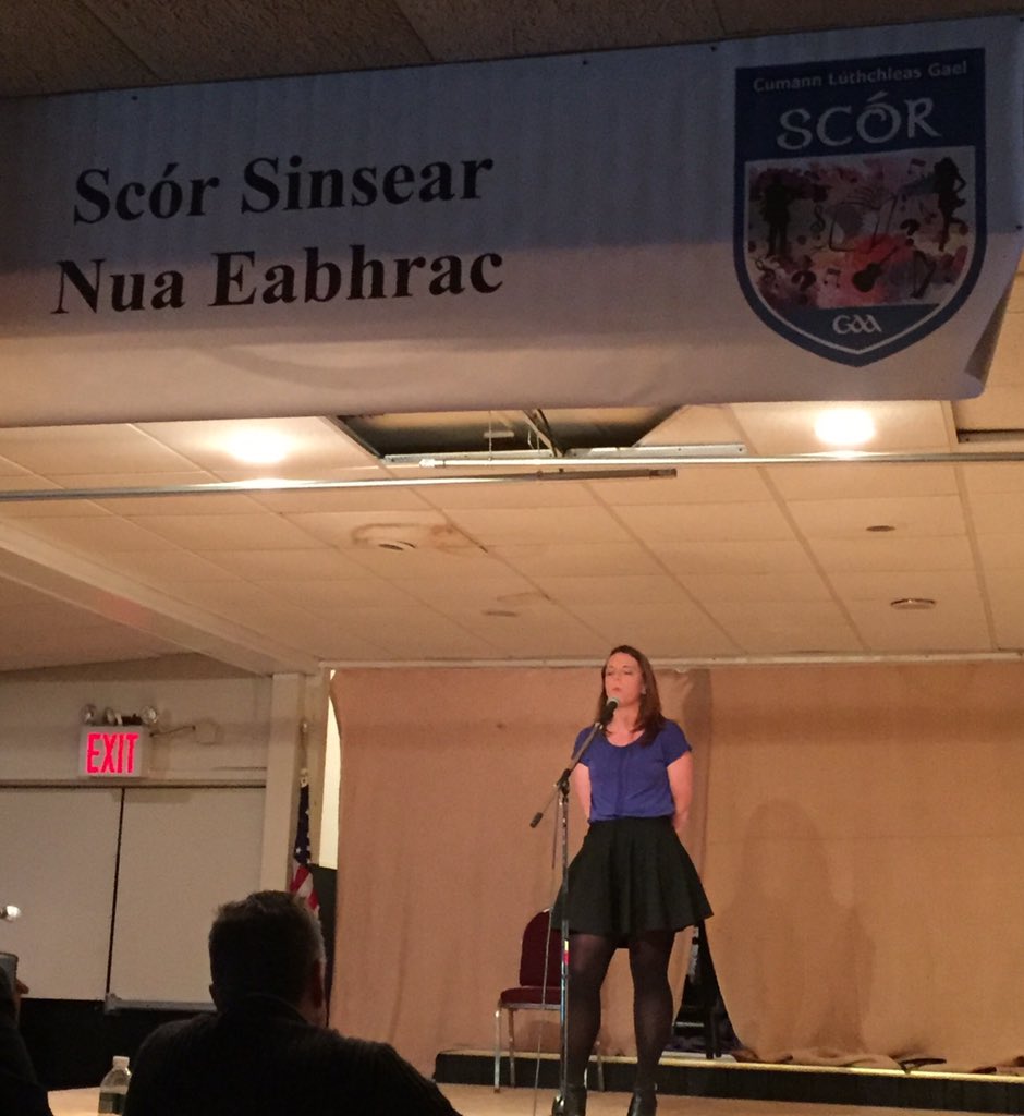 The multi-talented Aisling O'Reilly from #Cavan singing 'Katie' at <a href="/ScorNYC/">Scór New York</a> #ScórNY