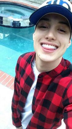 When he takes your phone and decides to take a selfie 😍😍😍😂💟 that's my shawty