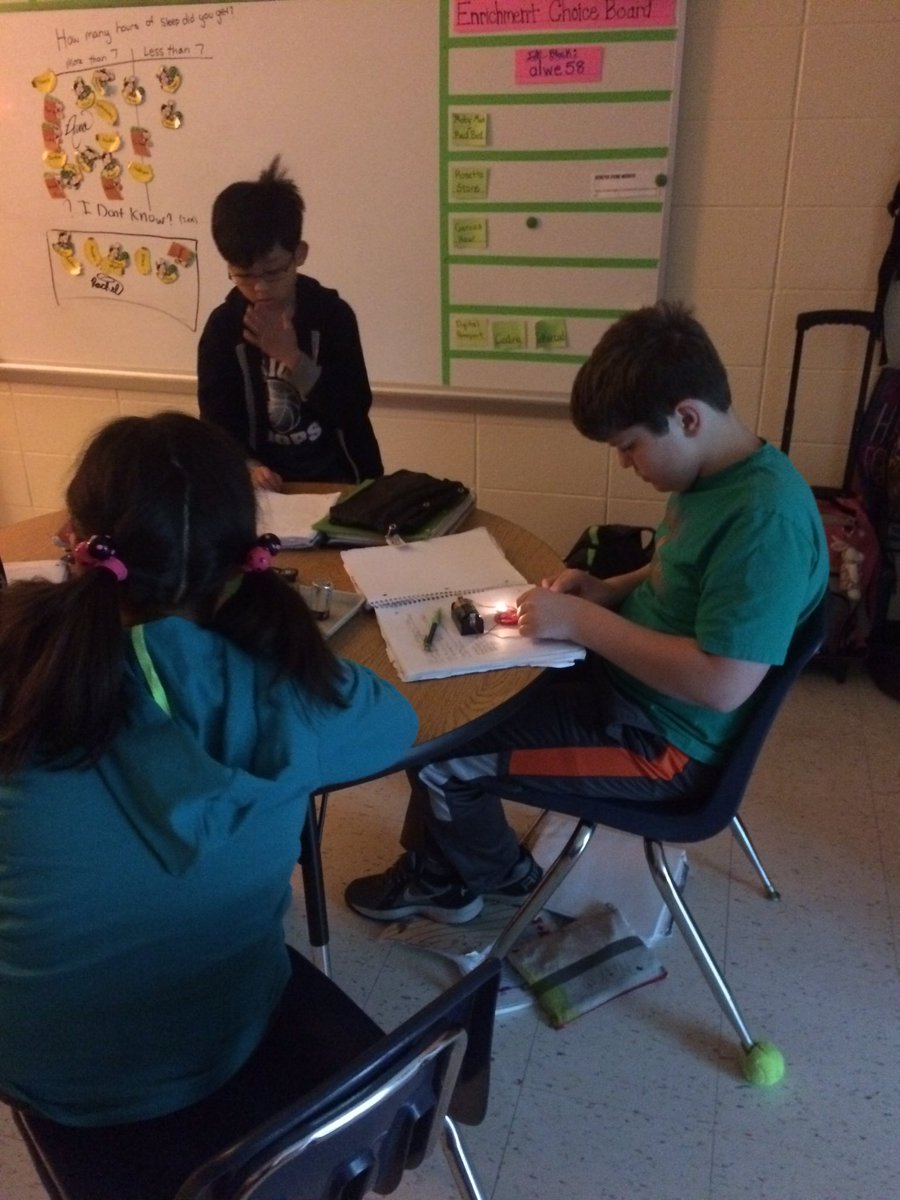 Shakerag 5th graders are lighting the way.  Experimenting with series and parallel circuits!! <a href="/ShakeragElem/">Shakerag Elementary</a>