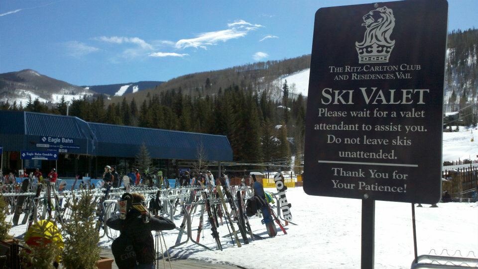 Leosanchez10's tweet photo. @RestoDelMundo13 Mendoza tmb en Vail!!!! Hace 4 años!!! 😁😂 #IvanEnVail https://t.co/zC7P4Y1See