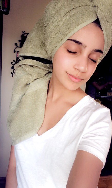 gurppppp's tweet photo. Towel dry > blow dry #1000GreenUW ☺️👳 https://t.co/q1gNxoZ1w1