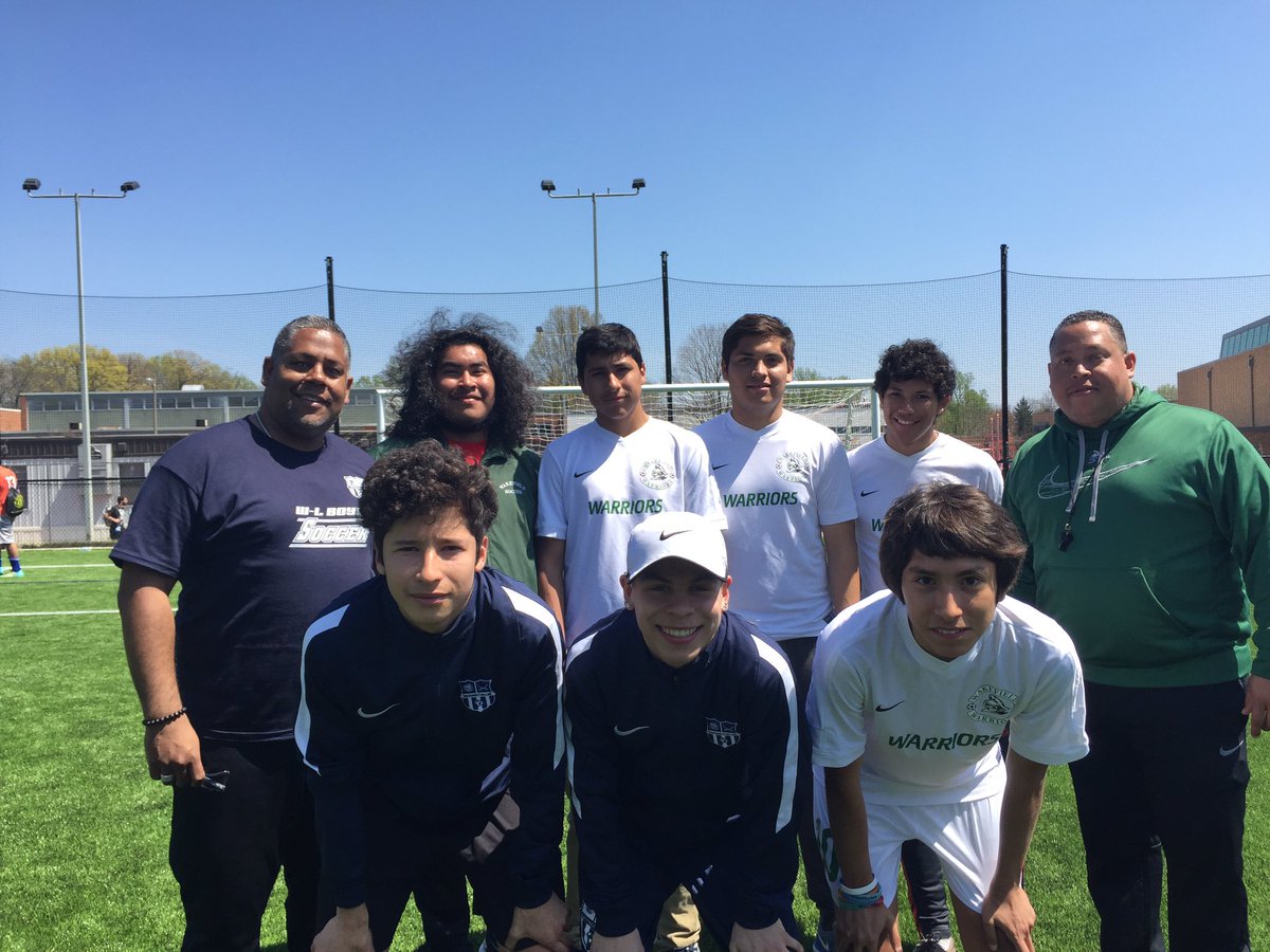 W-L and Wakefield soccer hosting a clinic for APS middle schools.<a href="/WL_Soccer/">WL SOCCER</a> @Wakefeld_Soccer <a href="/_LM97/">ٰ</a> @EdCarrasquillo