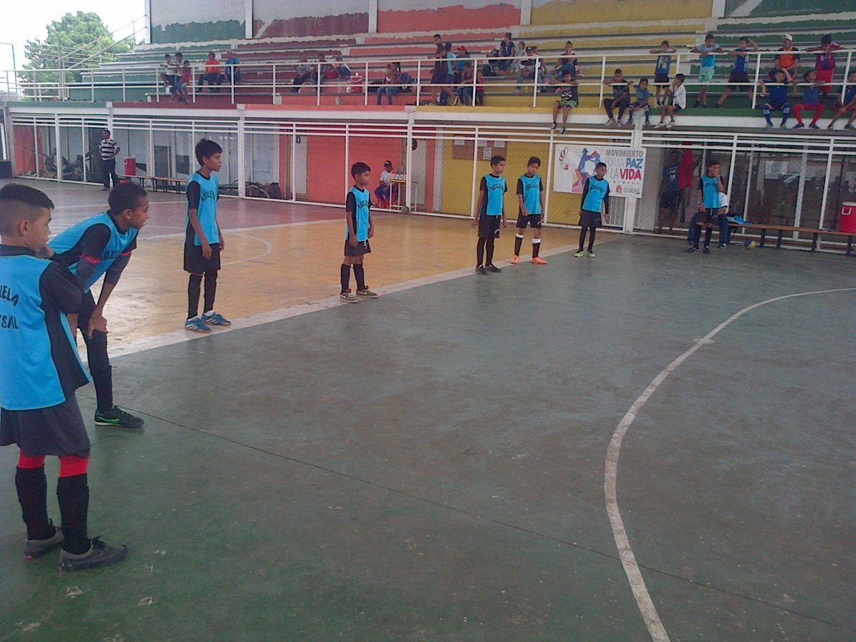 CD_Atl_SnCarlos's tweet photo. Finalizando la Jornada en un emocionante encuentro en la Cat. Sub 14 pactaron a 4 goles por equipo https://t.co/ErRdwhrBcE
