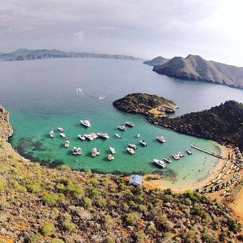Esta es una vista de Playa El Faro en la Isla Chimana 2da en el P.N. Mochima frente a #Anzoategui