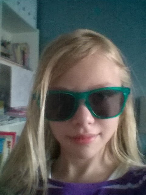 KittyMittens122's tweet photo. Love my shades! https://t.co/tQ7XmfnPQr