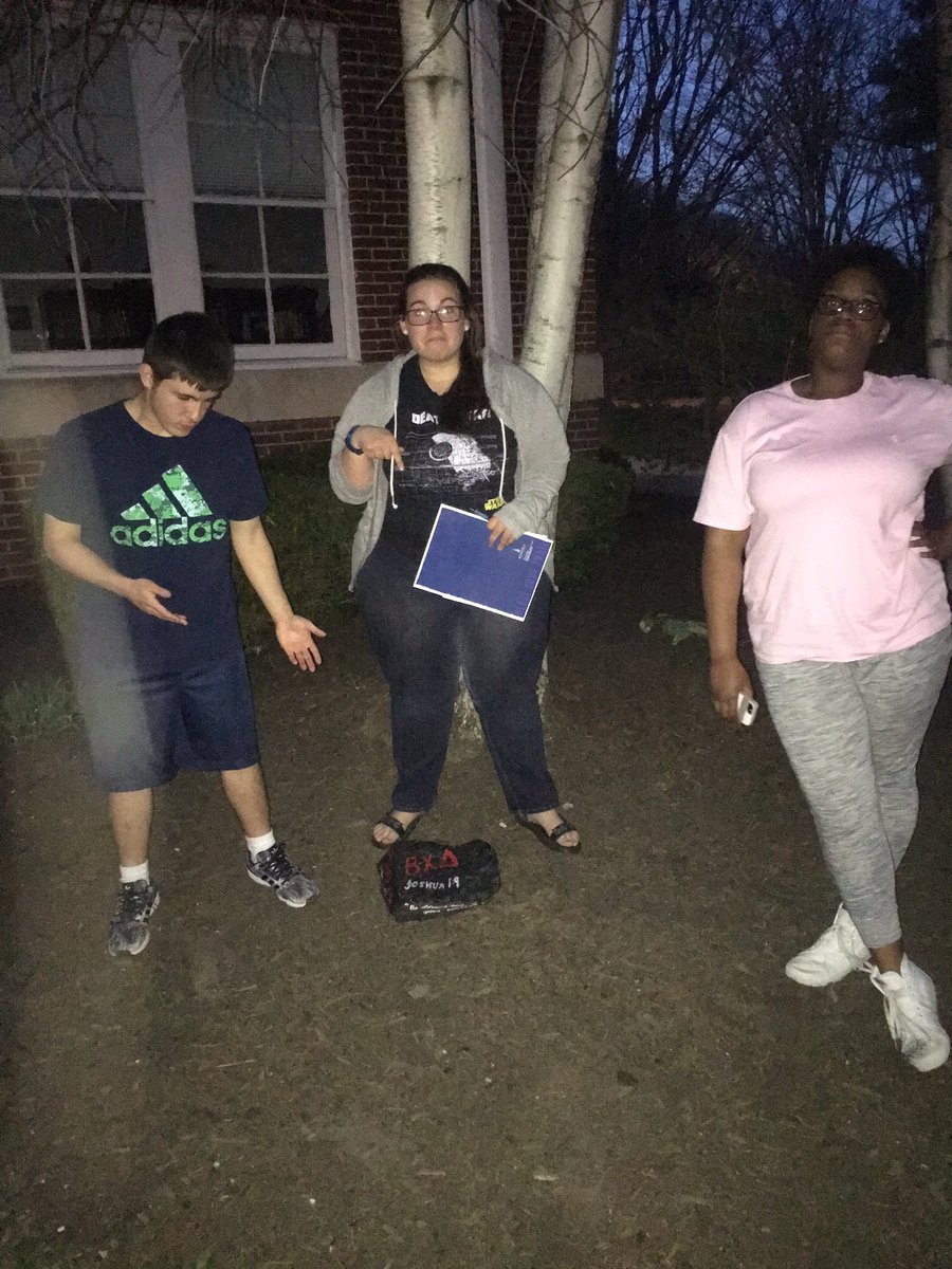 adamcasto's tweet photo. #bluefieldbound https://t.co/rpocI3x6sj