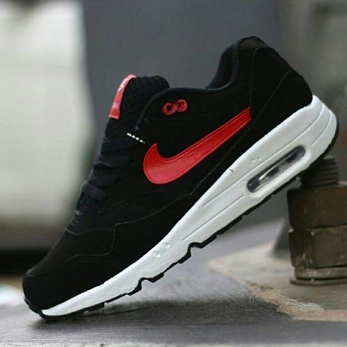ALZI_SHOP's tweet image. Nike AirmaxMen size 39-44 Rp.200ribu pin:5A1A277D line:fuziasunoto @IklanOK @IklanBandel @Promosi_OKE @iklansupplier
