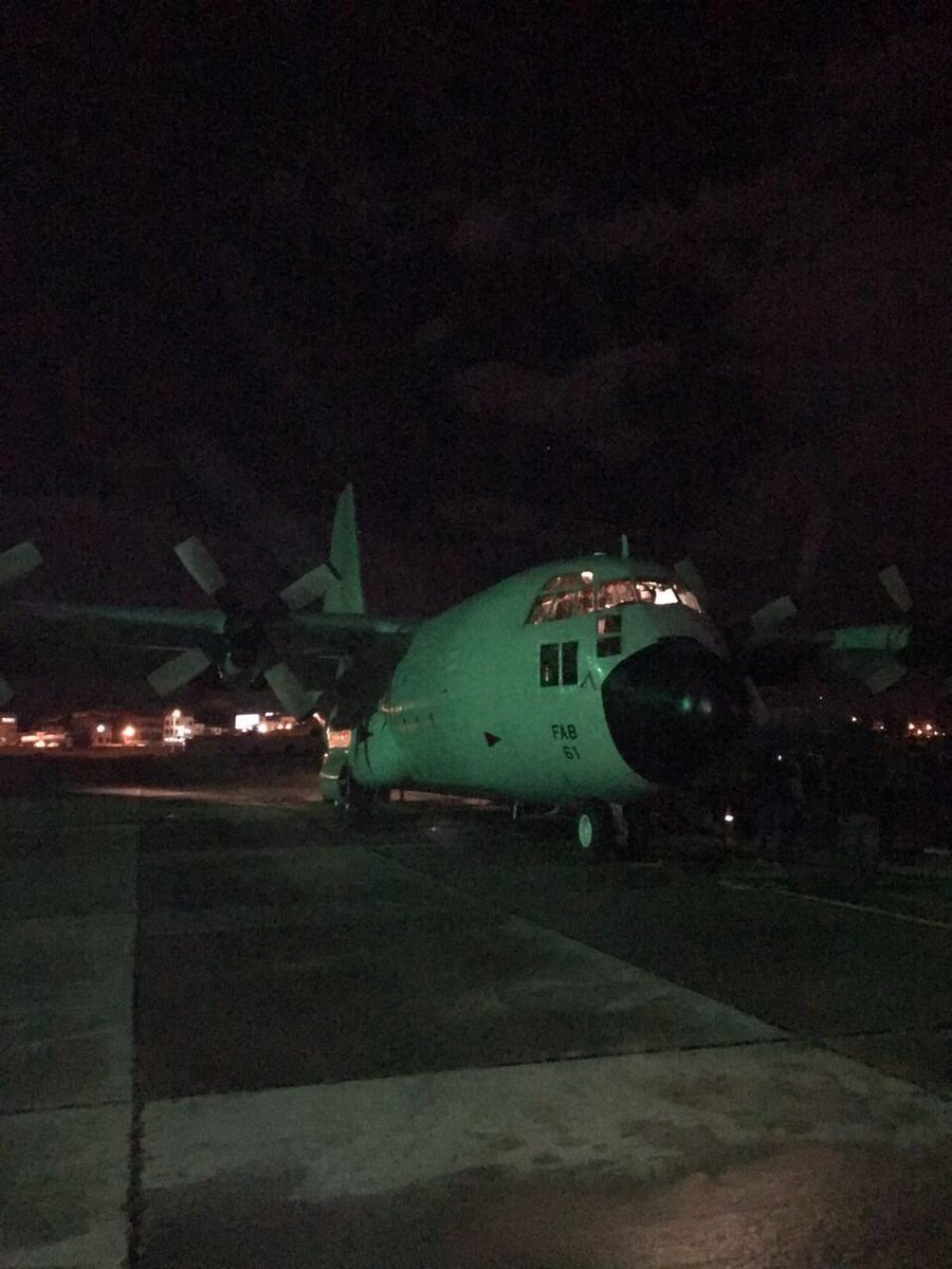 Rescatistas, canes, medicamentos y vituallas de gobierno de #Bolivia en camino para #SismoEcuador. <a href="/CancilleriaEc/">Cancillería del Ecuador 🇪🇨</a>