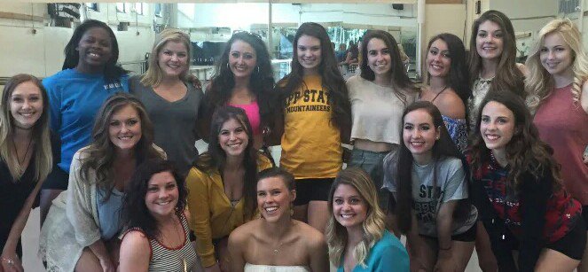 DFuller12's tweet image. My RaeRae @rakkfulla overcomes ACL surgery to remake the @AppStateDT . Yayyyyyy. #prouddad
#sheisthebrunette. :)