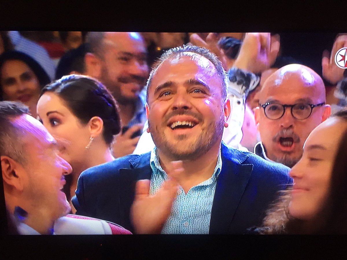 Parodiando's tweet image. #PremiosTVyNovelas  felicidades @lalosuarezc @yahirvega @vilu_ @faisirrito y todo el equipo  @MeCaigoDeRisa