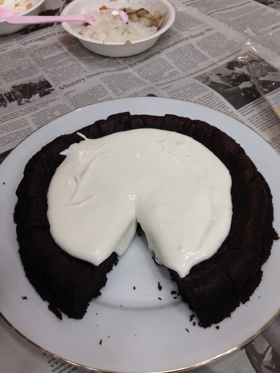 tanakapppooo's tweet photo. ケーキ作り！ https://t.co/1CfRhRH4wv