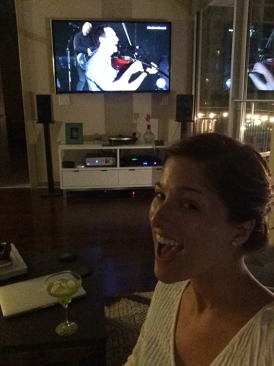 CassadeePope's tweet photo. In love with #southernground on @AXSTV right now!! https://t.co/lH2bTBOVEn