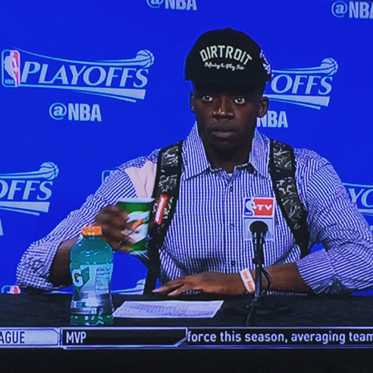 therealcritty's tweet photo. Reggie Jackson Rockin the Dirtroit Hat 👌🏼 #DetroitPistons #NBA #ReggieJackson #NBAFinals #DirtLabel #Dirtroit https://t.co/RWipEzzXYy