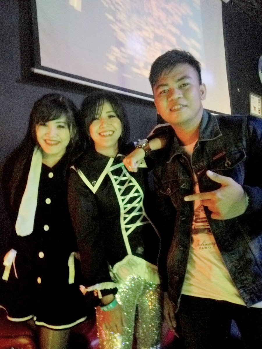 Terima kasih yg sebesar" nya buat keluarga besar Dj Twinz Palopo @hosea_novi &amp; <a href="/HoseaNova/">Nova Hosea dj twinz</a> selama disana 👪😉🙏