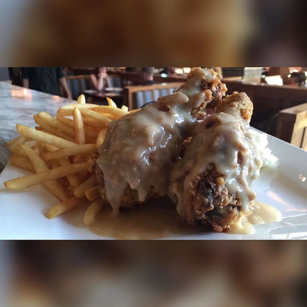 Good'ol #French25 #FriedChicken #VisitStockton #DineStockton #DowntownStockton #StocktonCa… ift.tt/20OJZv3