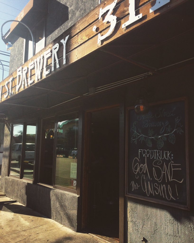 npbeerfest's tweet photo. @ThornStBrewery is a relaxing place to have a beer! Come try what they have to offer at the Fest of Beers April 23rd https://t.co/Tsy2akH6Iv