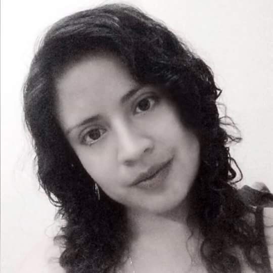 JennyMallaG's tweet photo. Atención. Gabriela Parra, es de #Loja y estaba en Pedernales durante el terremoto. Familiares la buscan @tomebamba https://t.co/eTD45I88qY