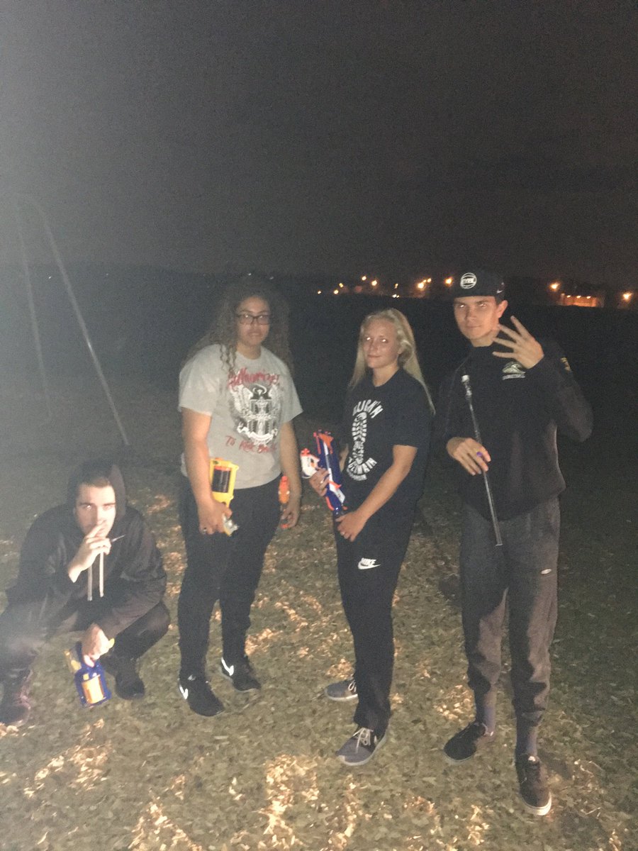 WeLetEmOut's tweet photo. @JCMMNLANERF Grant gets the double-kill as captain and we go up 4-0. Kill time 9:30 revive at 1:30. https://t.co/ztvCYAtnMk