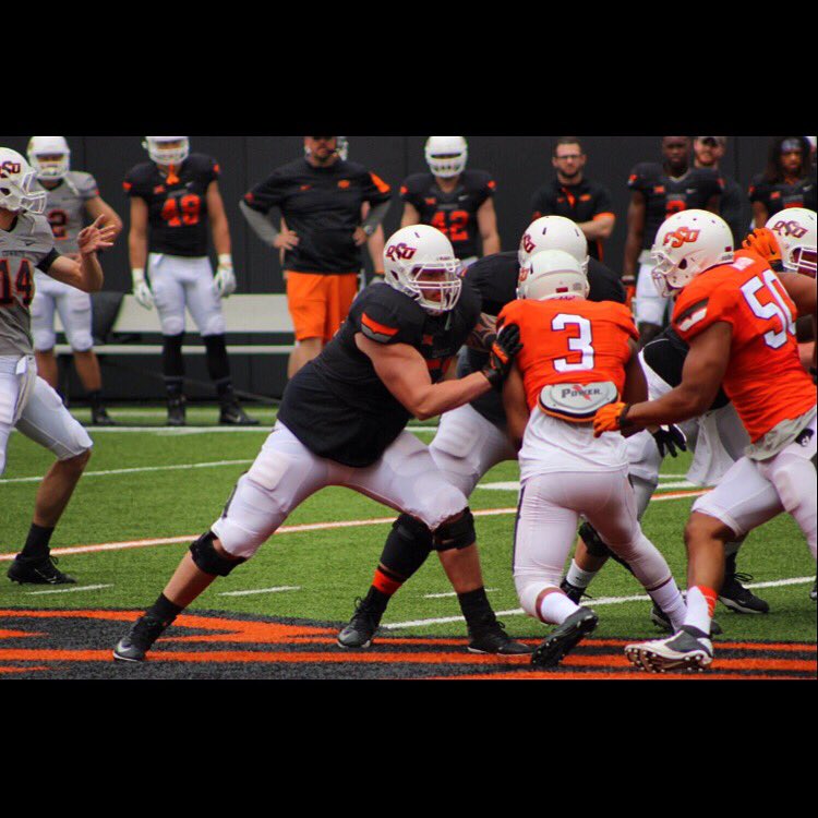 BrandonPertile's tweet image. Pretty sure I threw up right before this play.. S/O to the flu #okstate #springball16