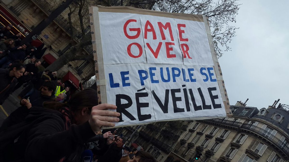 Time to stand up! Time to #GlobalDebout, Paris (7-8May), World (15M) #DemainDebout nuitdebout.fr/en/internation…