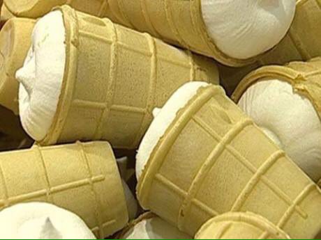 Би ч дуртай 
Чи ч дуртай 
Бид цөмөөрэй л дуртай .......