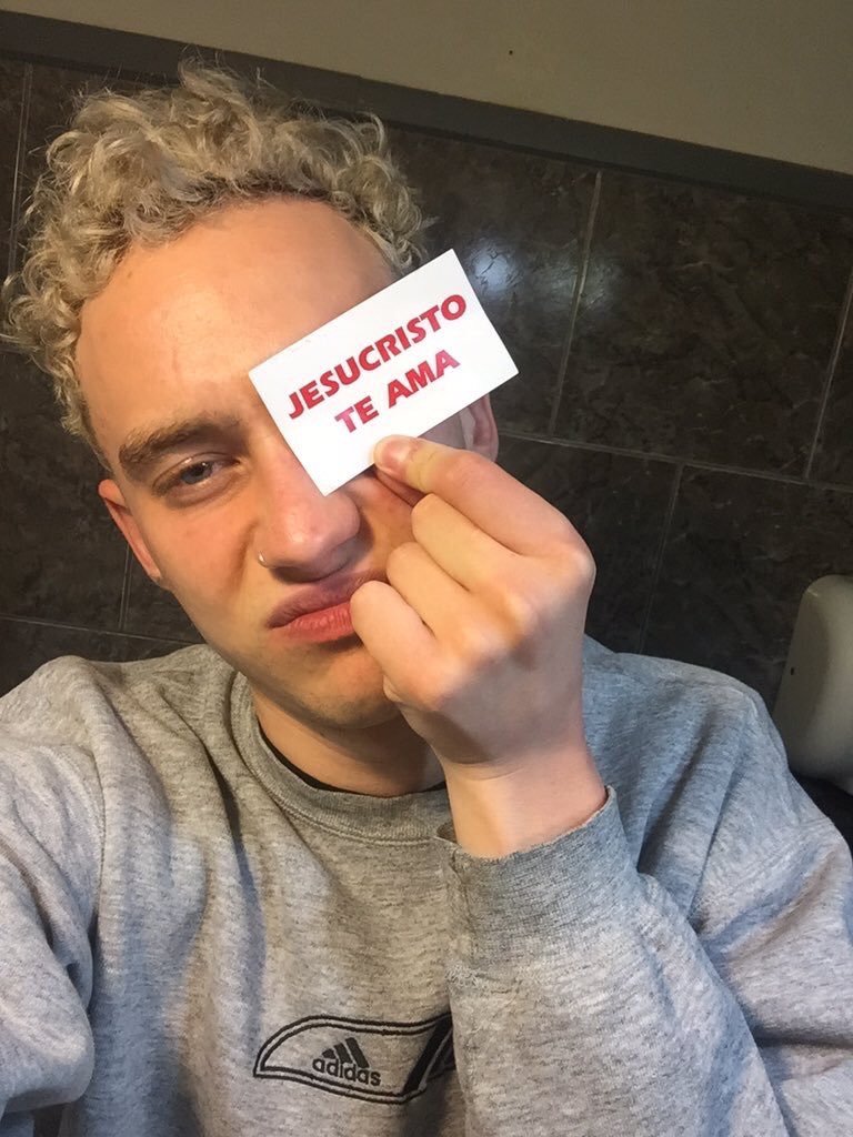 picsofolly's tweet image. 