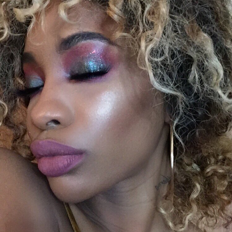 ethereal__'s tweet photo. #BeatByMelSilva #MSMakeup 🌸🌸 https://t.co/K9nt6533i9