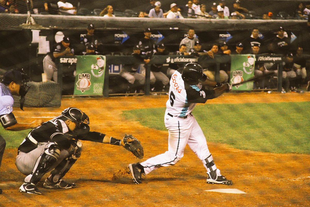 <a href="/marquez35/">Marquez Smith</a> Smith consuma turno de calidad en la 10a vs <a href="/GuerrerosOax/">Guerreros de Oaxaca</a> para ponerse la capa de héroe #GreatJob #LMB