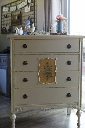 Old Tole Painted Dresser $218 buff.ly/1SUhje0