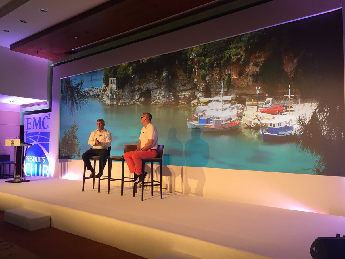 WalshieSimon's tweet photo. #emcemeaclub legends in IT, thank you for the opportunity! https://t.co/7Mhz76kqXP