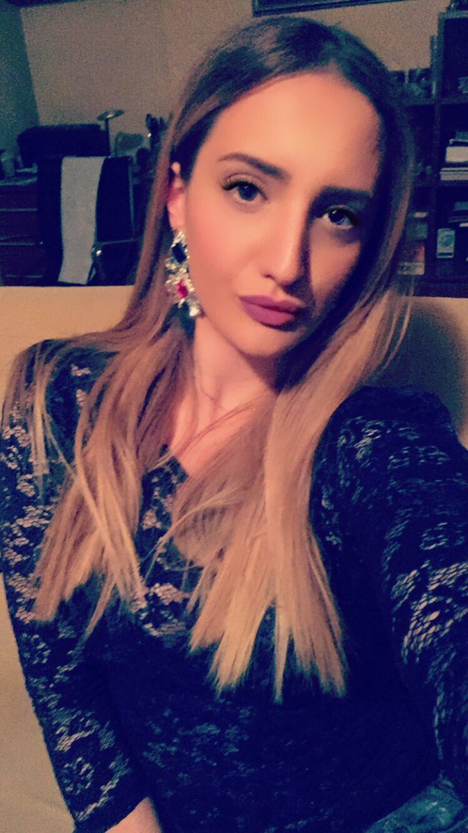 Miss__A's tweet photo. When I feel beautiful 👸 https://t.co/VTeUT8nJJ4