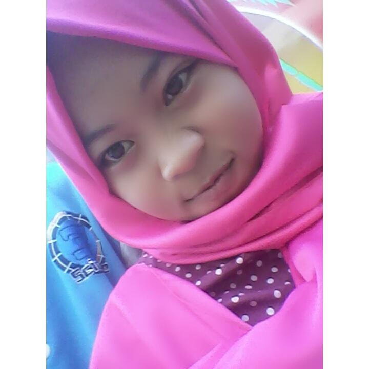 RiemaAna's tweet photo. Di tinggal ke jogja,di rumah sendiri,
#strong udah terbiasa sendiri https://t.co/IBBhpEXGgI
