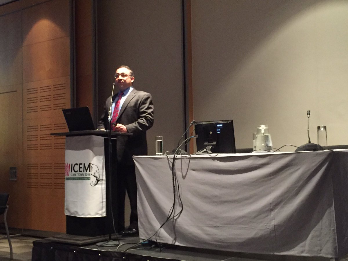 QuirkyMD's tweet photo. @amalmattu bright and early #ICEM2016 https://t.co/ZSOgyMROml
