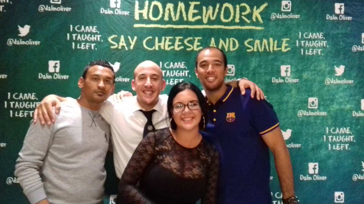 ChrisCarrels's tweet photo. Thanks for the laughs @DalinOliver was a great show in #PE this weekend. https://t.co/yjc5qqkhFc