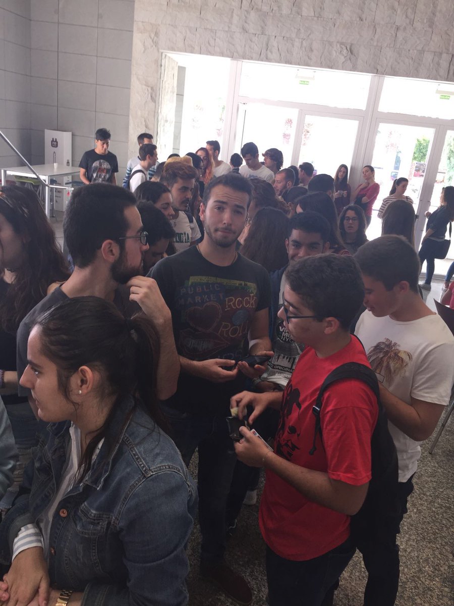 ComunicacionUMU's tweet photo. Ya emepezamos a vender entradas para el jueves 3:

Y que la suerte, este siempre de vuestra parte https://t.co/jEIWAZDkal