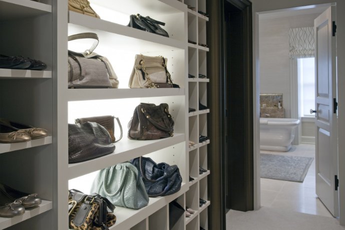 TaylorHowes's tweet photo. We measure all our client's handbags to make sure that there is a place for everything | https://t.co/IjzfDUe9u0 https://t.co/WgXIi4klBu