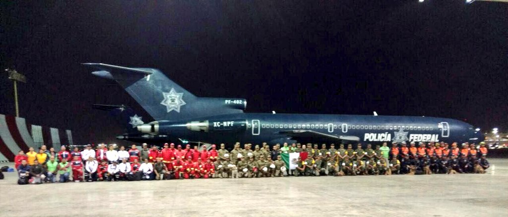 120 rescatistas enviados por el gobierno de #México arribaron esta madrugada al #Ecuador para apoyar #SismoEcuador