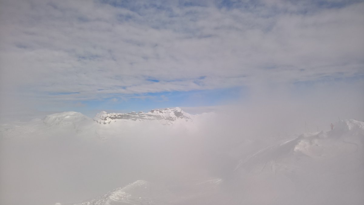 FlaineOff's tweet photo. Demain on vous fait les même avec le grand bleu 😏 https://t.co/tTukJb3OMw