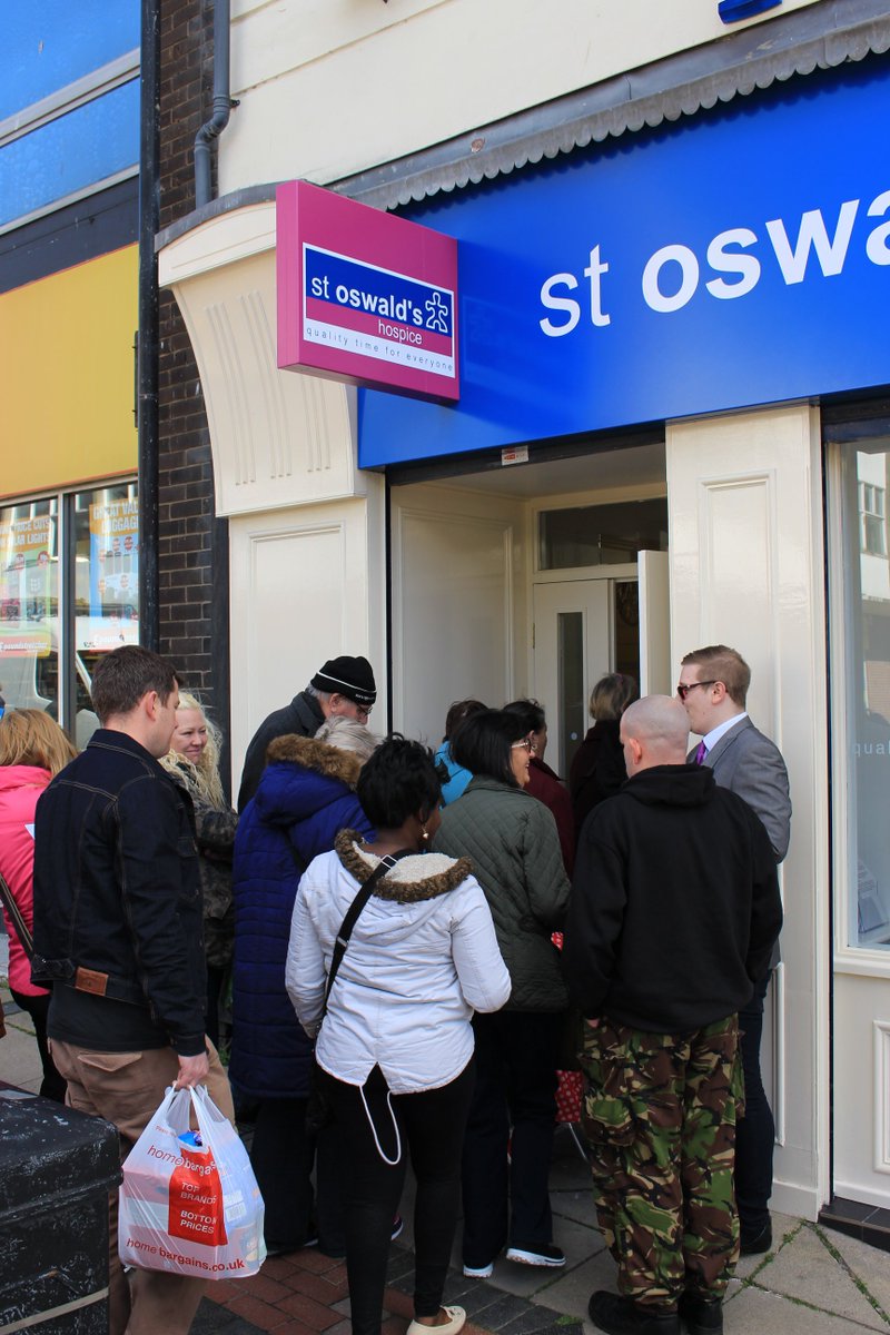 stoswaldsuk's tweet image. Thank you to customers, staff and volunteers for making the re-opening of our North Shields £1 shop a huge success!