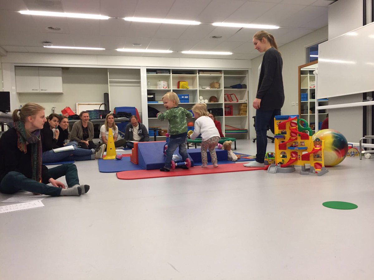 Praktijkles #kinderfysio op #HU met peuters: altijd feest!!