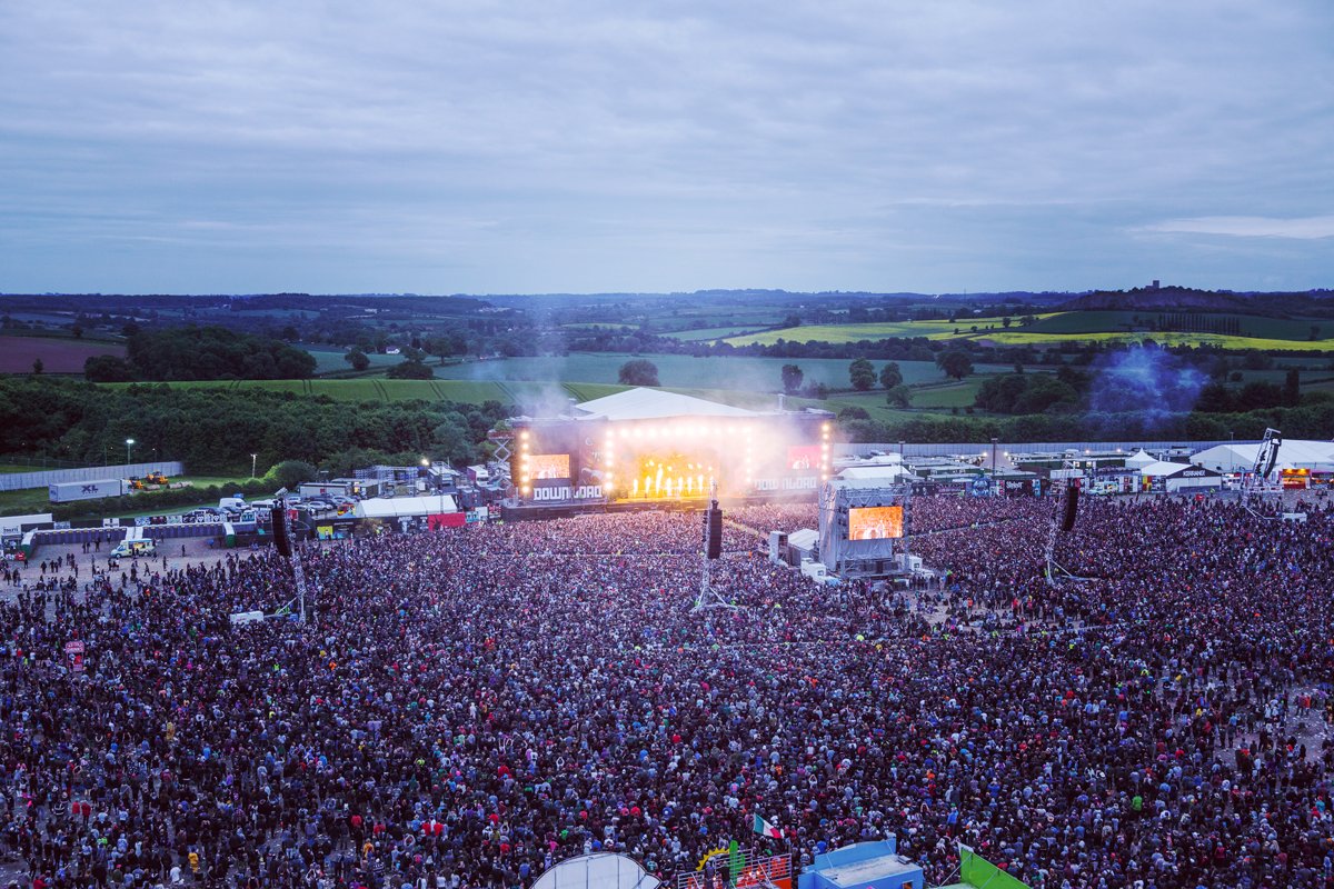 DownloadFest's tweet photo. 1 weekend, 1 Donington, 1 #DL2016 https://t.co/FkCsp9iubG https://t.co/GJhAAEjn7r