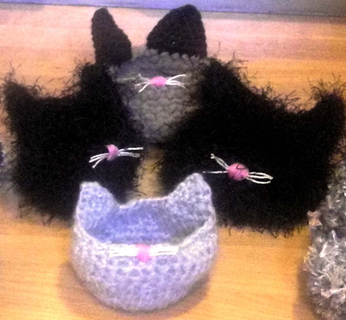 DPDWoolthamstow's tweet photo. Making these £5 catnip mouse &amp; basket gift sets for #Walthamstow cats to help @PussyCatLodge https://t.co/VrejEeCvDI https://t.co/hOTBYbmpWb